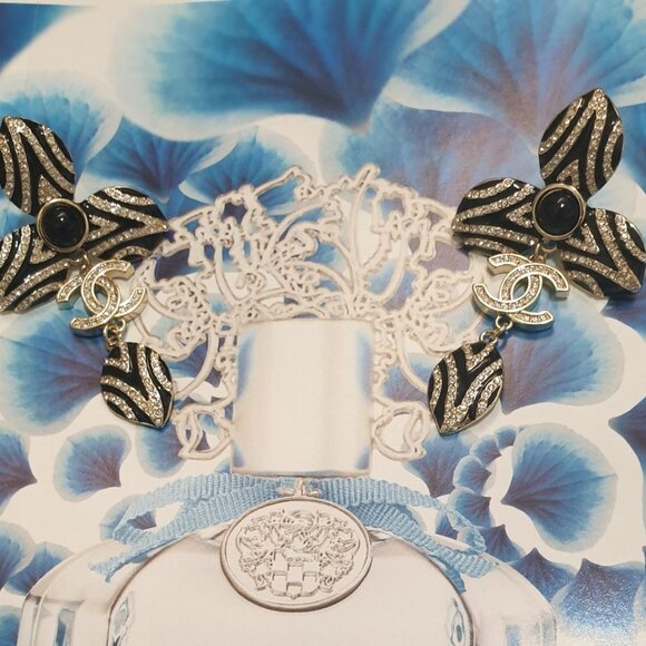 Clover Gold CC Dangle Black White Earrings Charm Women Fashion Formal Jewelry - Picture 2 of 6